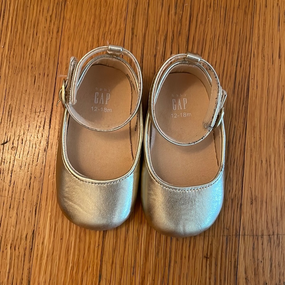 Gap gold ballet flats for toddler